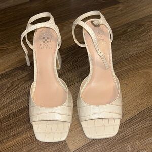 Vince Camuto Cream Women's Sandals 🤍